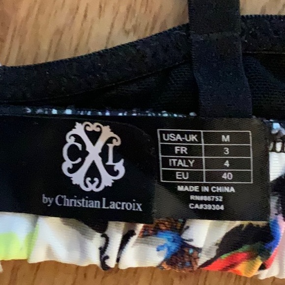 Christian Lacroix Size Medium black lace bra. Worn once! - Picture 6 of 7